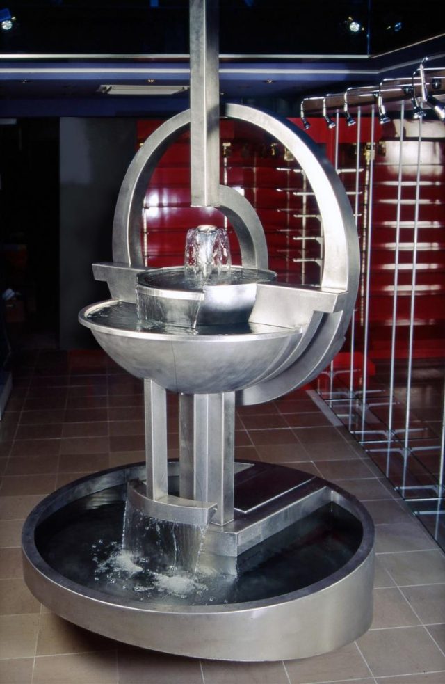1994 Sculpture Fontaine H=2m70 — sculpture de Paul Gonez